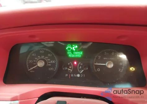 2006 Lincoln Town Car Signature z USA, uszkodzony, nr VIN 1LNHM81W26Y651130